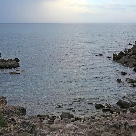 Caletta House 公寓