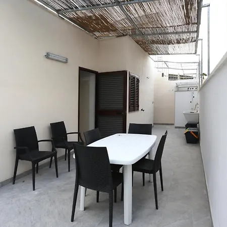 Lägenhet Caletta House *